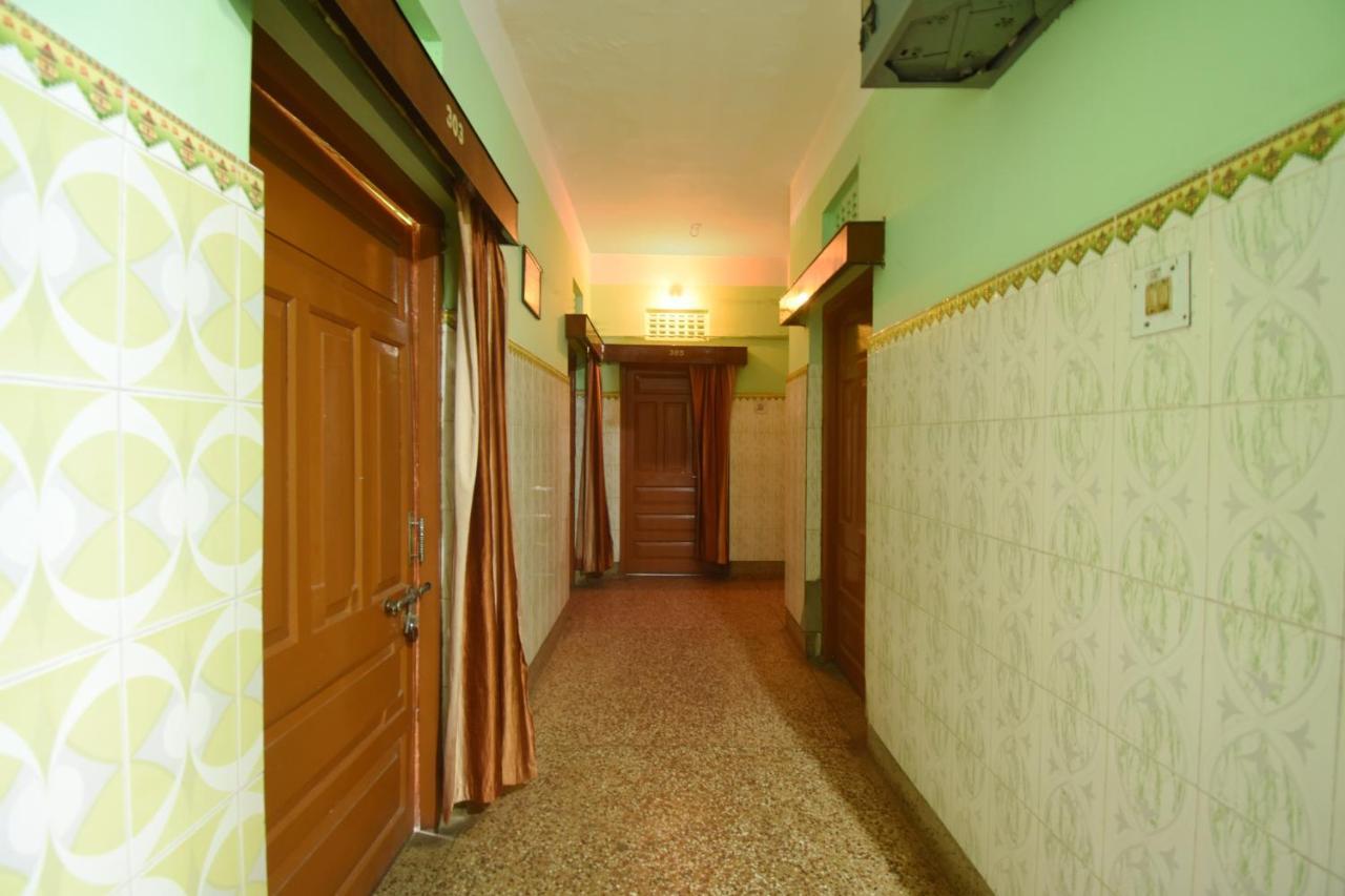 SPOT ON 74944 Hotel Vijaya Cuttack Bagian luar foto