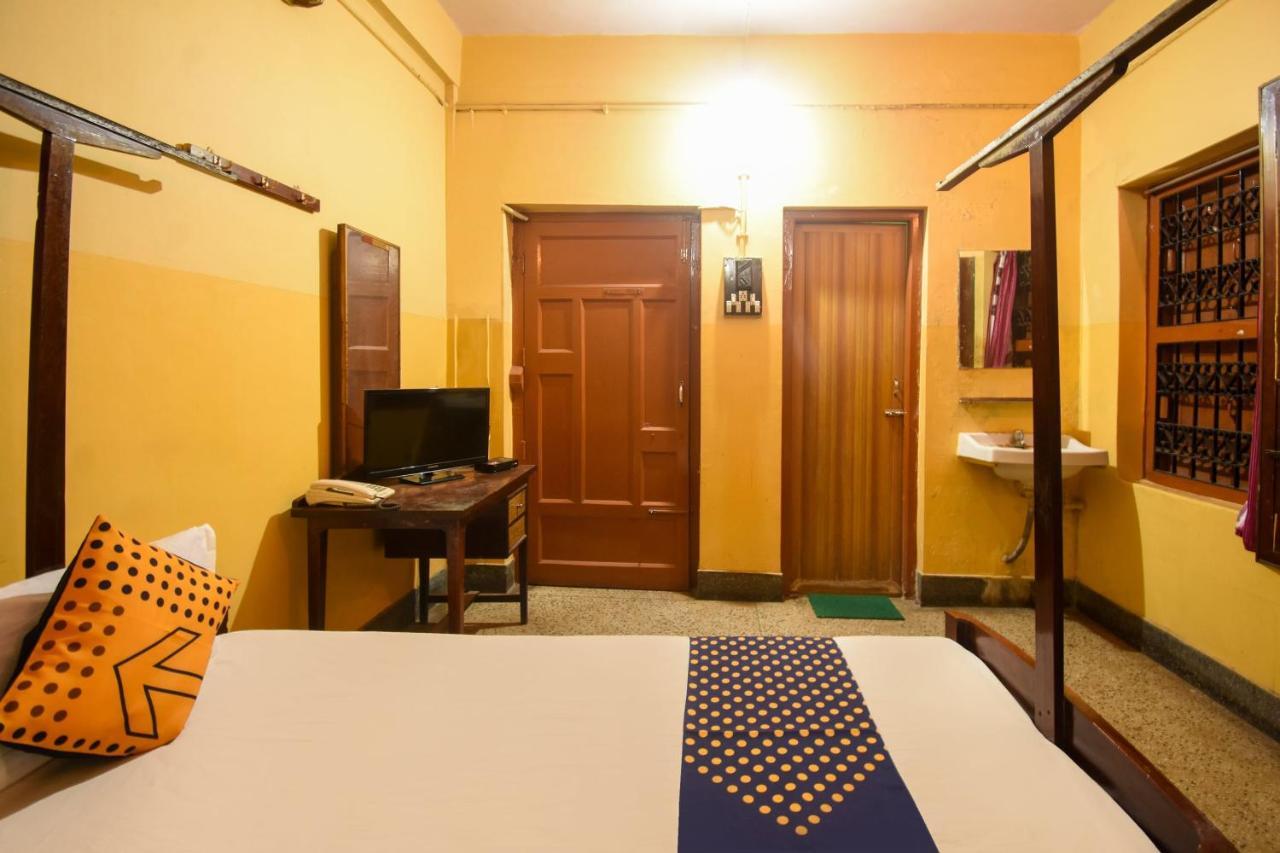 SPOT ON 74944 Hotel Vijaya Cuttack Bagian luar foto